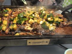 -江边城外烤全鱼(世茂广场店)