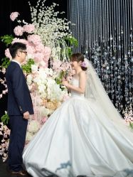 -南京宝娜嫁衣婚纱礼服馆(中央路店)