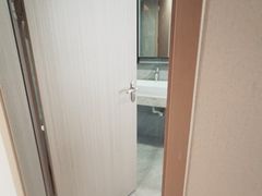 -雅宜酒店(广州黄埔大沙东地铁站店)