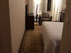 -北京保利大厦酒店(东四十条地铁站店)