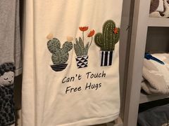 -文艺复兴百货(米兰大教堂广场店)