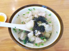 鲜肉小馄饨-小姜锅贴(凤凰街店)