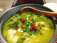 -周鱼小馆石锅酸菜鱼(活力汇店)