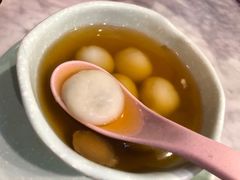 薑茶芝麻湯圓-发记甜品(山东街店)