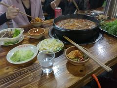-灌县老妈砂锅串串香(万科红生活广场店)