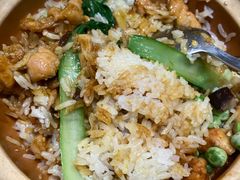 -煲仔皇腊味煲仔饭(经四万达店)