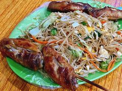 烧鸡中亦-蚝哥花姐湛江烤生蚝(美丽湾市场店)