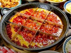 -沸炉重庆老火锅(军事博物馆店)
