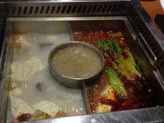 -洪焱重庆老火锅(万福花园店)
