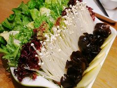 -拾味馆·浓鲜骨汤(光谷天地店)