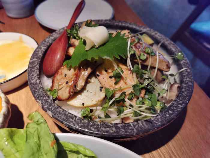hunts · 夯食(瑞虹月亮湾店)