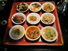 -蓝田九大碗民俗食府(蓝田店)