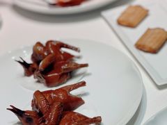 脆皮妙龄鸽-新荣记(建国门外大街店)