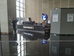 -瑞幸咖啡(绿地新都会9号楼店)