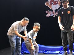 -猴有戏教育戏剧·音乐剧·主持口才·演讲朗诵辩论(环球港华师大校区)