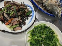 -乡土特色.冷锅鱼.牦牛肉汤锅