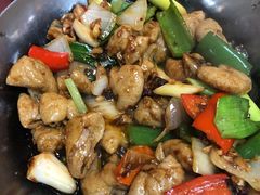 干锅肥肠-何哥鲜鱼餐厅(龙湖花园店)