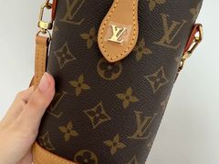 -小飞侠奢侈品回收 寄卖 养护(宝山宝龙广场店)