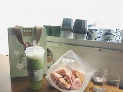 -奈雪的茶(华侨城创意园店)