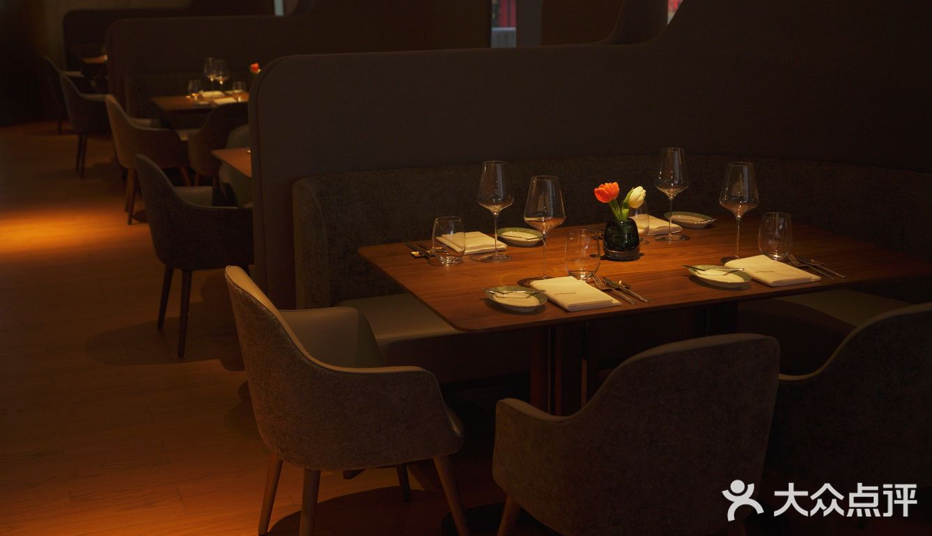 牛排家｜新店初体验[礼花]