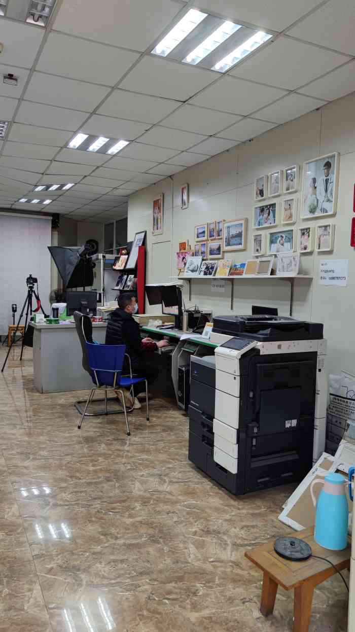 星光图片社-"现在的冲印店都是冲印数码照片,成都能冲印.