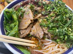 -云阿蛮云南生烫牛肉米线(奉贤路店)