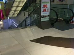 -丹尼斯7天地
