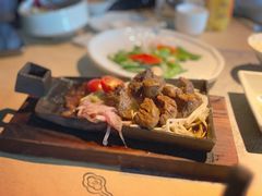 铁锄牛排-穹六人间 people 6(岳阳路店)
