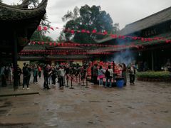 -峨眉山报国寺