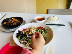 烤三文鱼色拉-新元素(蓝色港湾店)