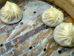 蟹黄汤包-食惠里小笼包面馆(越秀店)