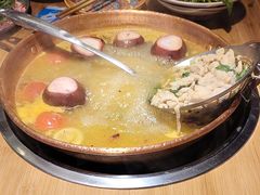 -洱火云南酸菜牛肉火锅(石景山当代商城店)