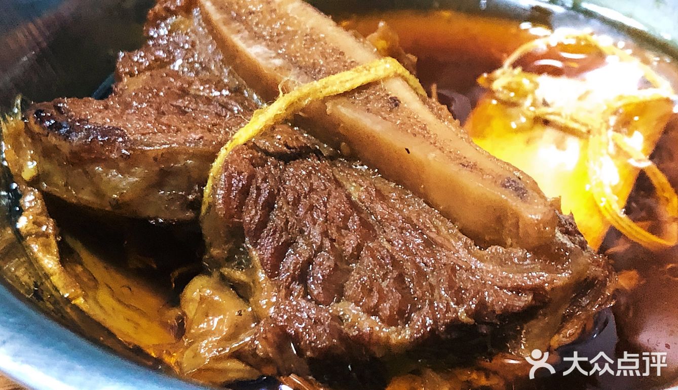 地铁一个多小时，来吃口网红肉