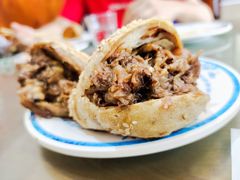 烧饼夹烧牛羊肉-老爆肚满五香烧牛羊肉