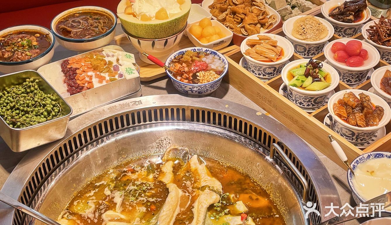 福州 这是什么神仙鱼火锅[调皮]蜜瓜冰太爽啦