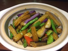 -宣威山野人家·云南菜·菌火锅(金碧店)