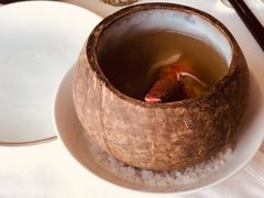 竹笙花胶蟹钳椰皇盅-金轩中餐厅 Jin Xuan(浦东丽思卡尔顿酒店)