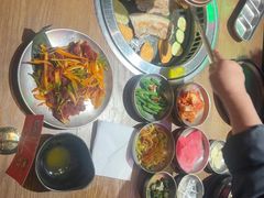 -香猪坊韩国烤肉专属门店(魏公村店)