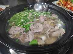 混烫汤锅-乐山食古香跷脚牛肉