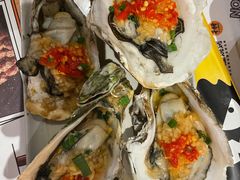 烤湛江生蚝-木屋烧烤(龙华店)