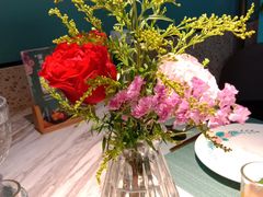 餐具摆设-蜜桃花开·中西融合菜E&W(南长街店)