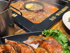 -老牌坊云南鱼豆花火锅(爱建店)