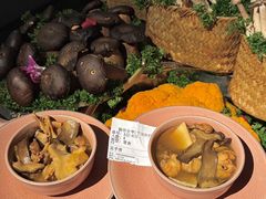 -菌自在·云南野生菌火锅(长安万达店)