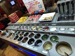 自助调料区-小龙坎老火锅(北京三里屯店)