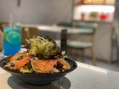 烟熏三文鱼杂菌沙拉-BE BRIGHT KITCHEN(正佳广场店)