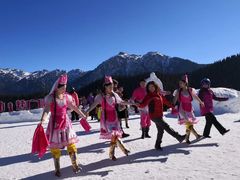 -丝绸之路山地度假区滑雪场