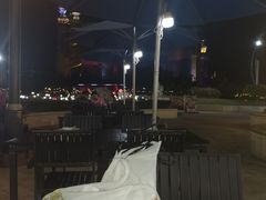 -喷泉广场餐厅·宵夜·海鲜烧烤大排档(长隆企鹅酒店)