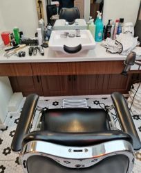 -理昂男士理发店 Barber shop