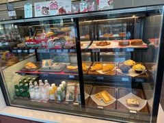 面包甜点陈列柜-星巴克(佛山南海万科店)