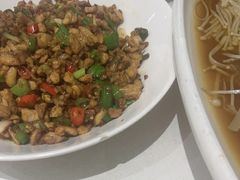 -刘胖子家常菜·蹄花焖藕(中南店)